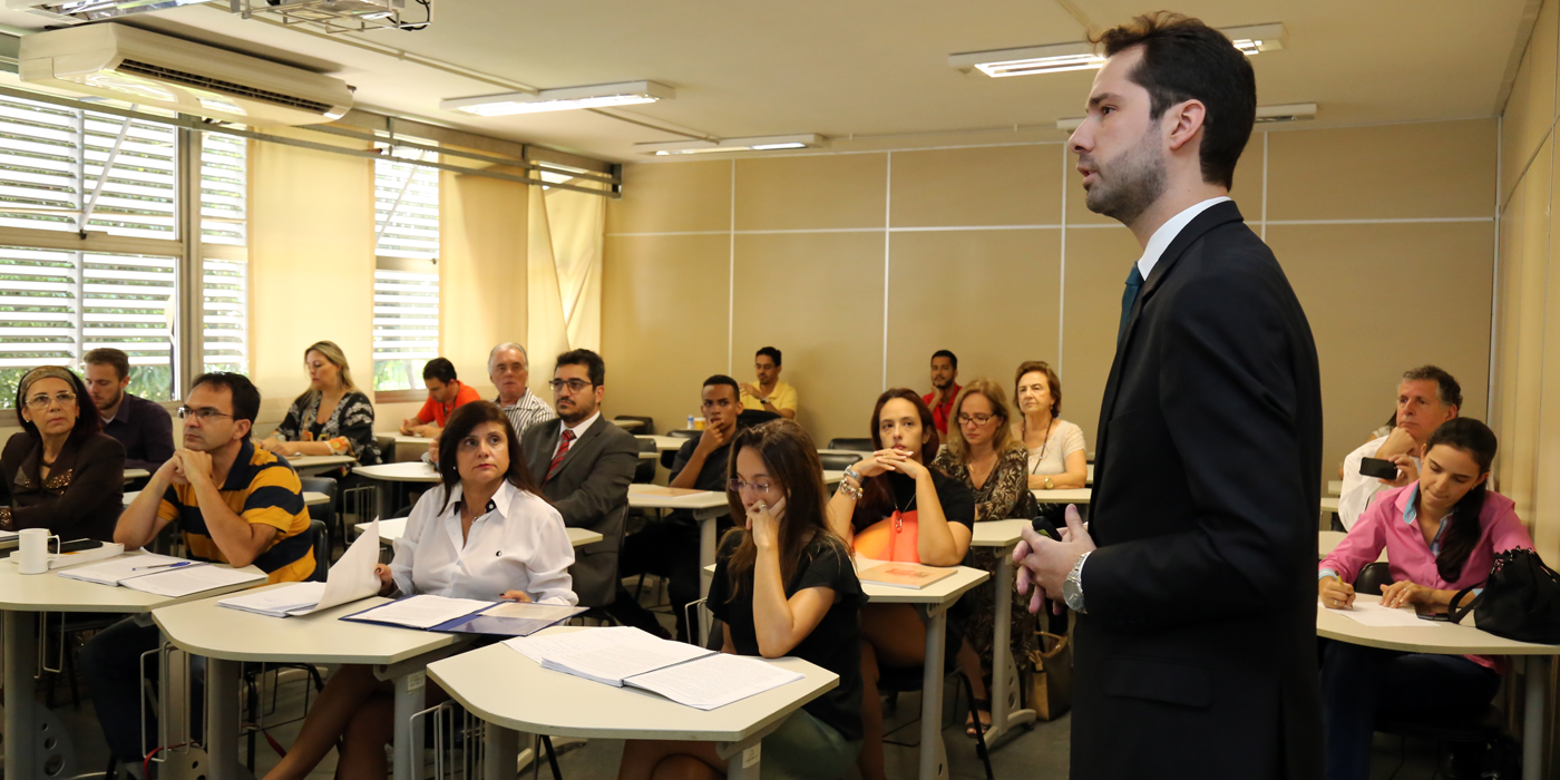 A dissertação do assessor da presidência foi aprovada com louvor (Foto: Thiago Rios Gomes)